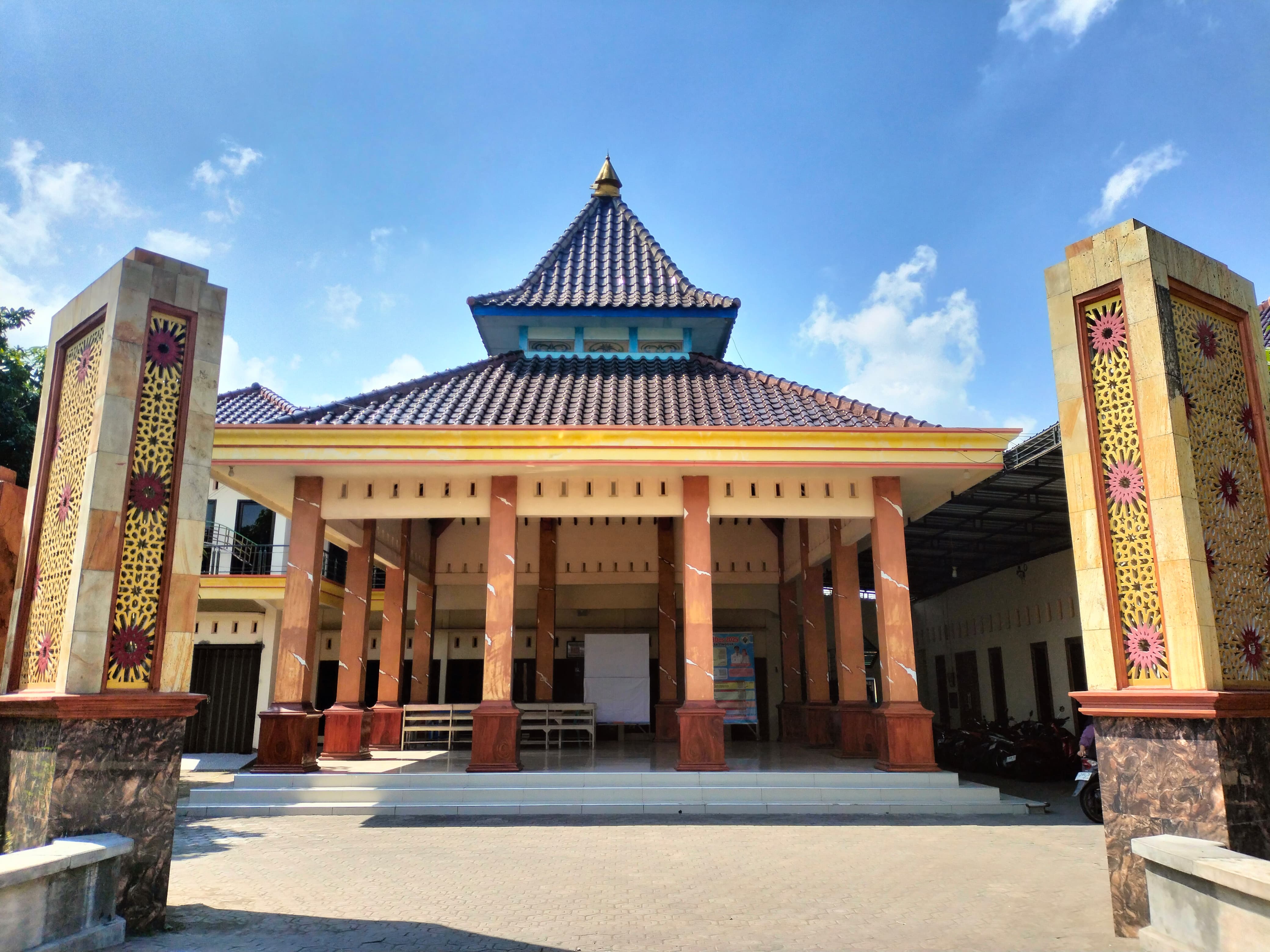 img img-thumbnail img-responsive